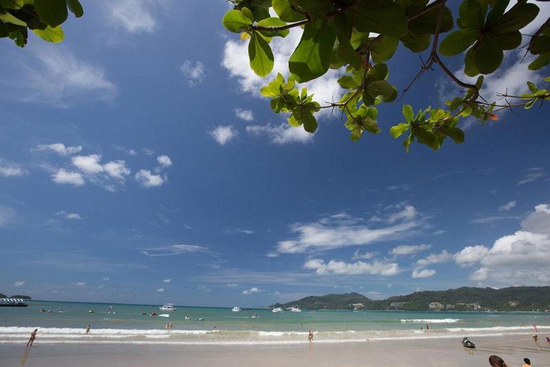Oyo 255 The Ocean Hotel Patong Dış mekan fotoğraf
